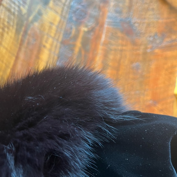 Vintage velvet cocktail dress with fur neckline Tracy Mills Circa late 1980’s - Picture 13 of 14